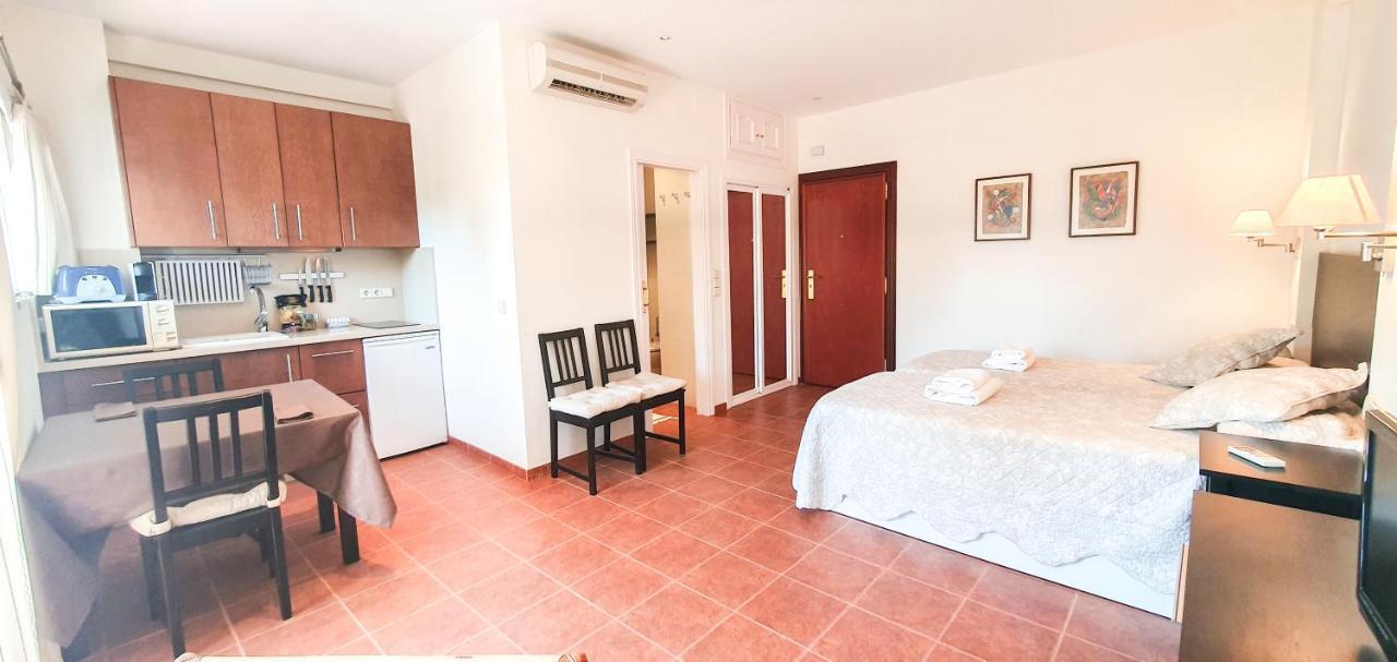 Skol 329 - Spacious Beachfront With Sea Views Appartement *